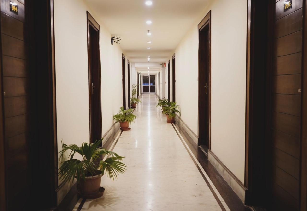 Hotel Doon's Pride Dehradun Buitenkant foto
