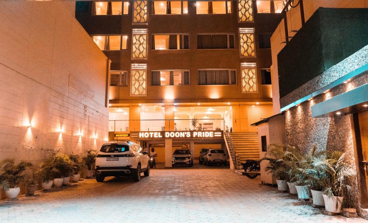 Hotel Doon's Pride Dehradun Buitenkant foto